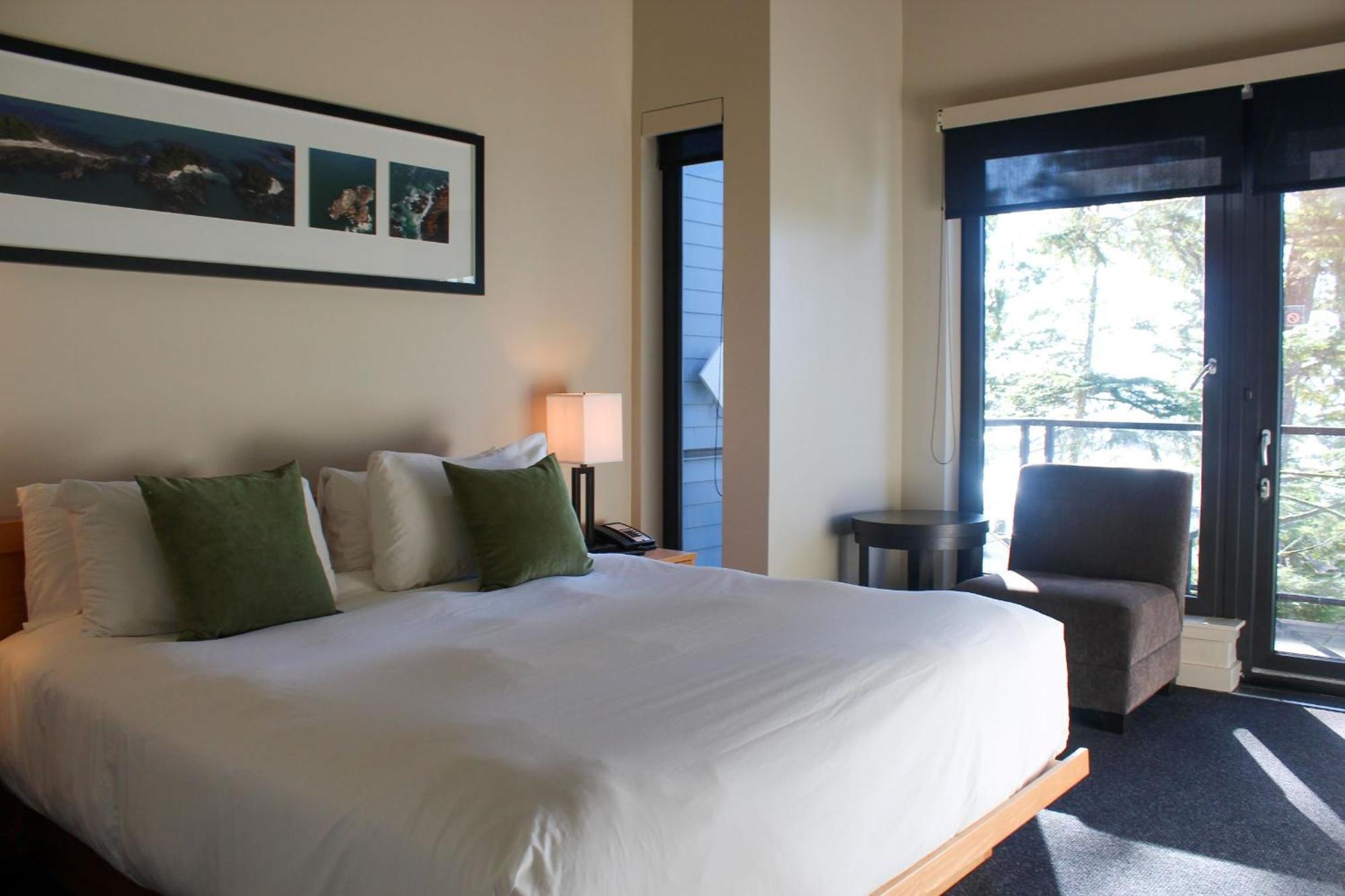 Black Rock Oceanfront Resort Ucluelet Bagian luar foto