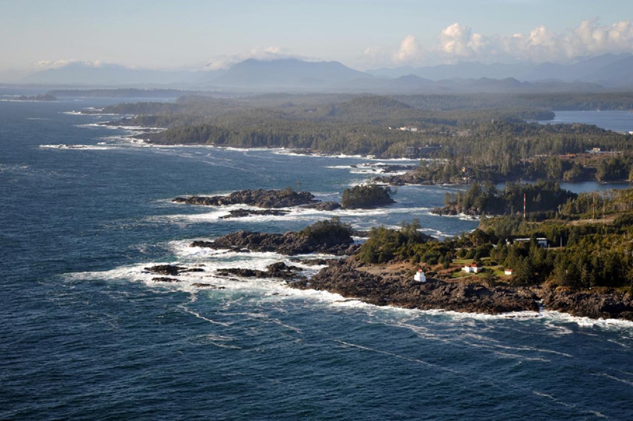 Black Rock Oceanfront Resort Ucluelet Bagian luar foto